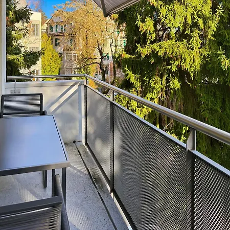 Beautiful, Quite And Very 2 Bedroom Flat Apartment