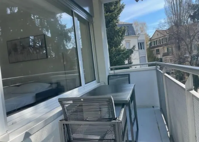 Beautiful, Quite And Very 2 Bedroom Flat Apartment Zurich