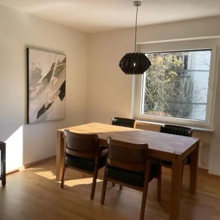 Beautiful, Quite And Very 2 Bedroom Flat *