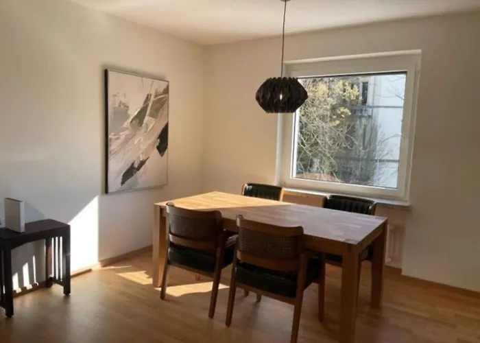 Beautiful, Quite And Very 2 Bedroom Flat *