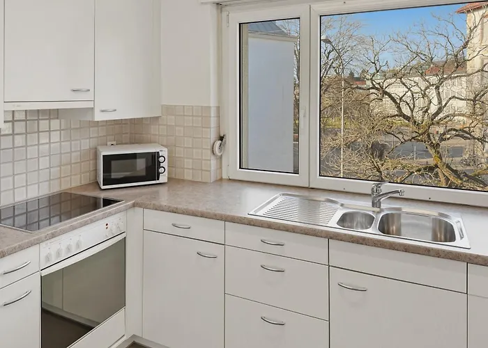 Beautiful, Quite And Very 2 Bedroom Flat Apartmán